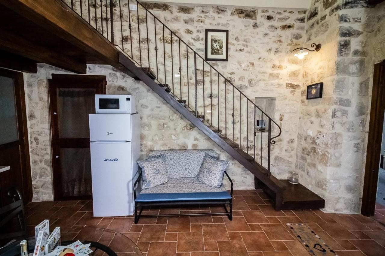 U Dammusu Villa Modica Exteriör bild